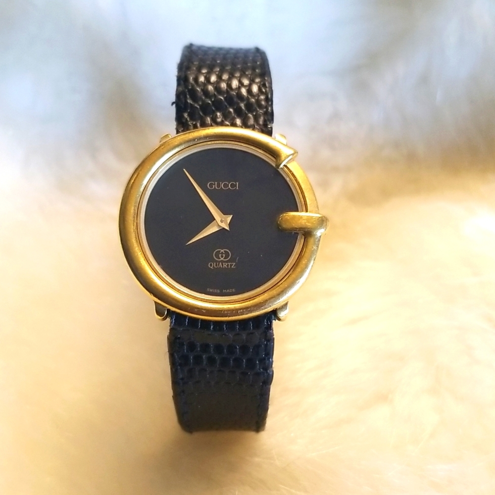 Authentic Vintage GUCCI Black  & Gold Watch ⌚